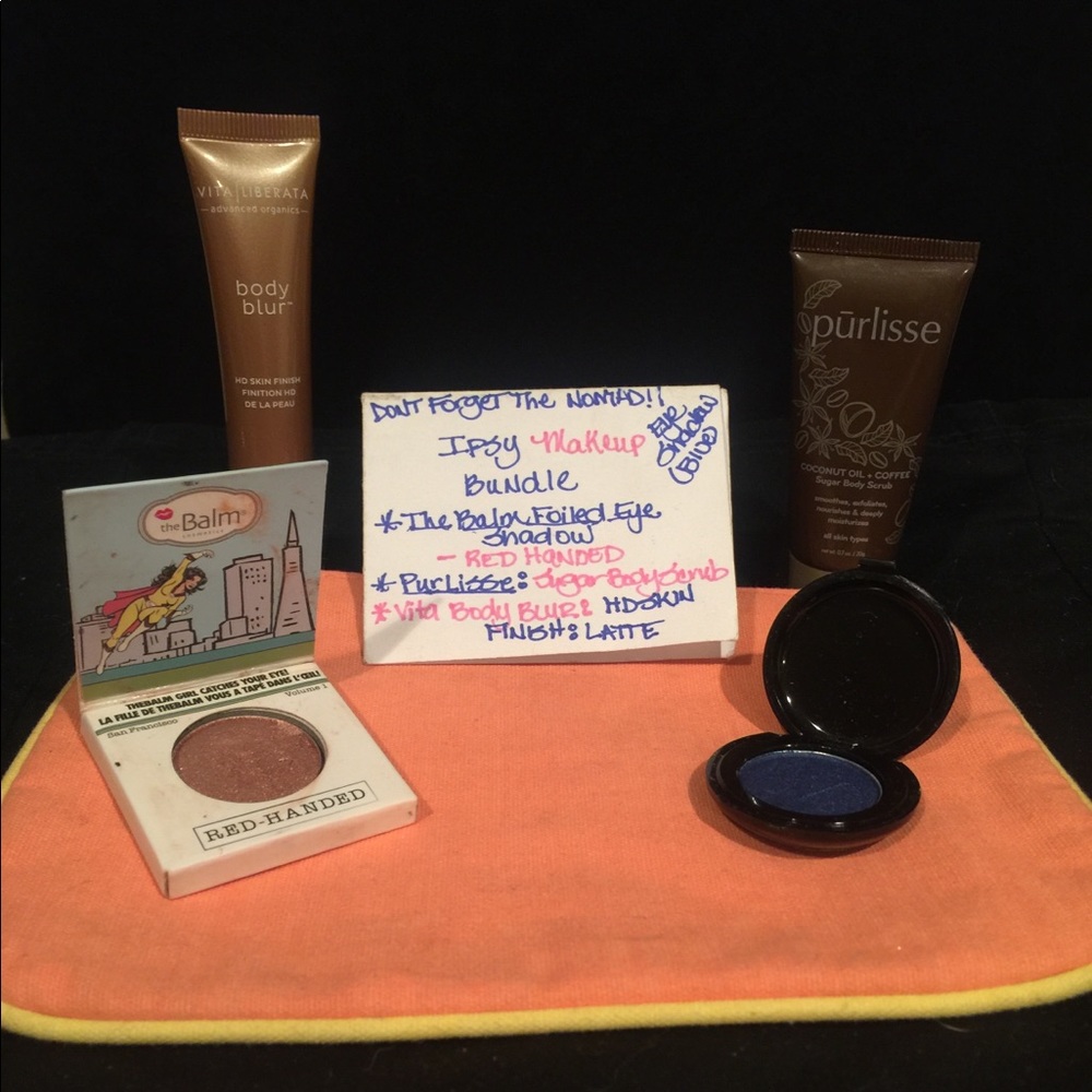 Ipsy makeup samples with multiple items!